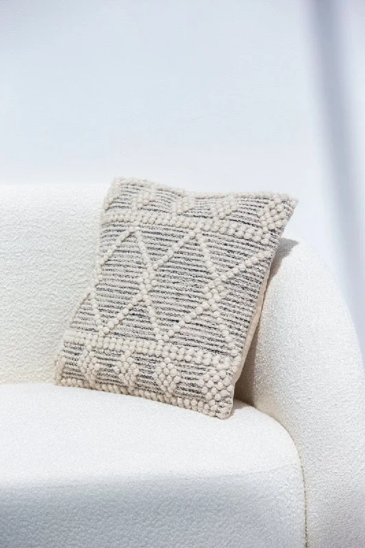 Lozenge Beige Cushion With Filler (2 Sizes)